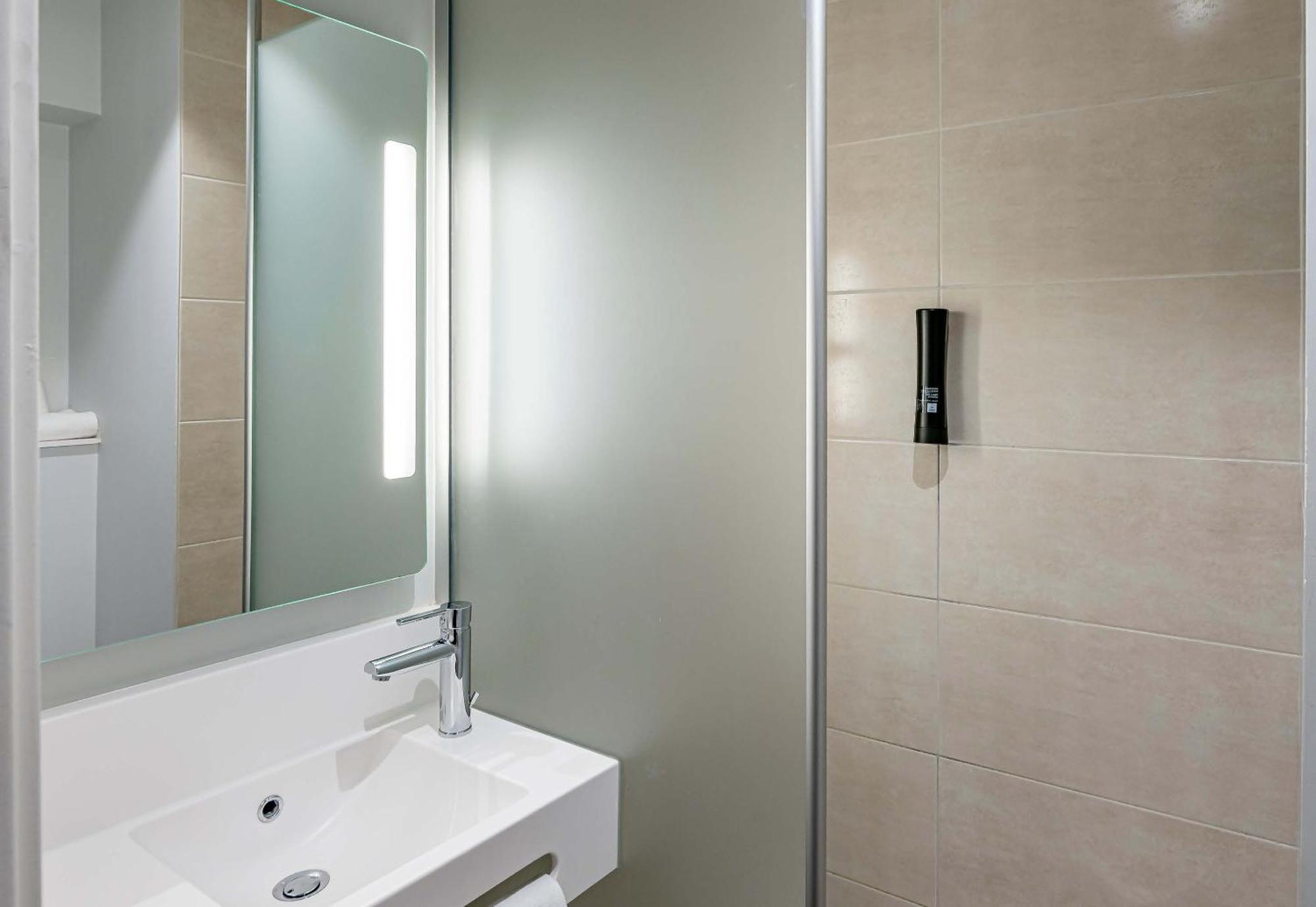 B&B Hotel Bordeaux Bassins A Flot エクステリア 写真
